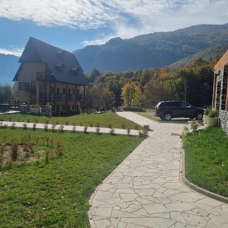 Theth Kompleksi Gjoni Екстериор снимка